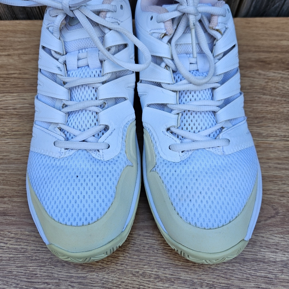 Nike White and Tan Sneakers Women Size 10 - Picture 6 of 16